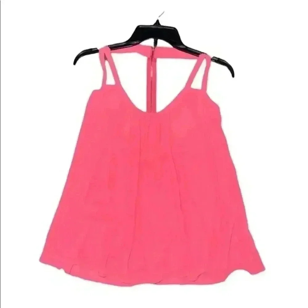Beautiful color flowy silk tank top ⬇️PRICE DROP⬇️.